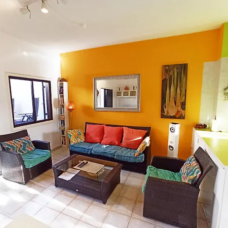 Charming House With Boho Terrace Tatil Evi Chayofa