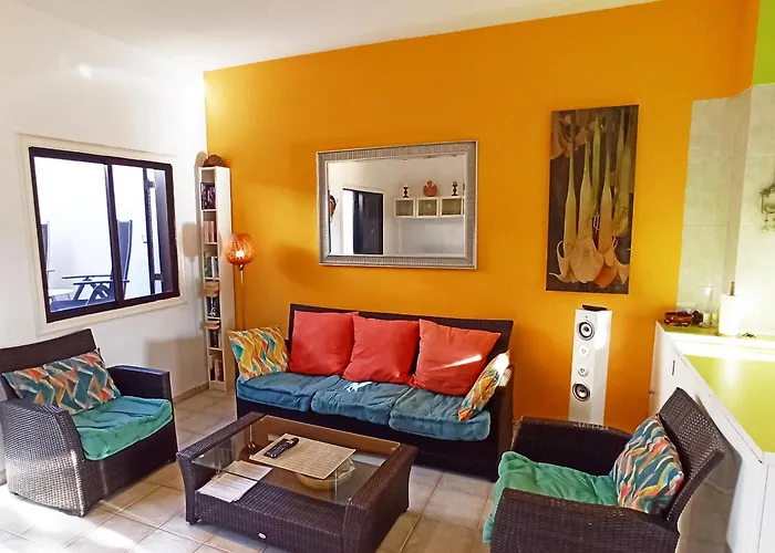 Charming House With Boho Terrace Nyaraló Chayofa